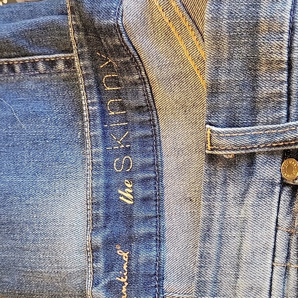7 For All Mankind Distressed THE SKINNY Jeans - Picture 7 of 9